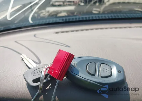 2002 Toyota Tundra Sr5 V8 z USA, uszkodzony, nr VIN 5TBRT34122S330475